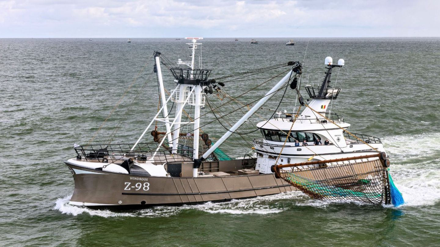 Propspeed applied to Padmos' Fishing Vessel Windroos