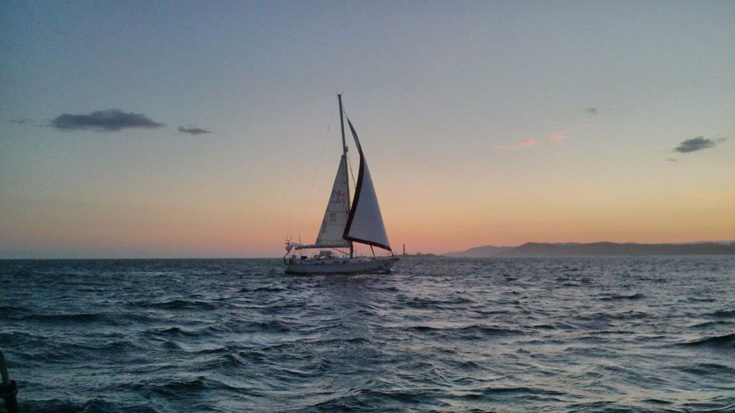 Sailing yacht Nereida a Najad 380 at sea