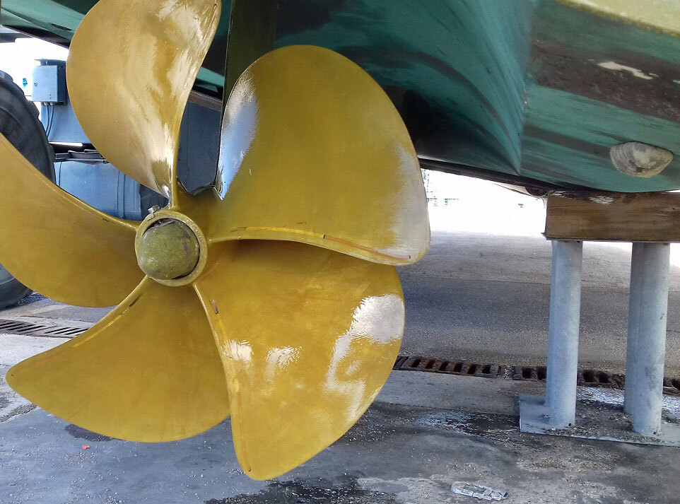 Propspeed-applied-to-Greenline-65-Oceanclass-motoryacht-propellersc